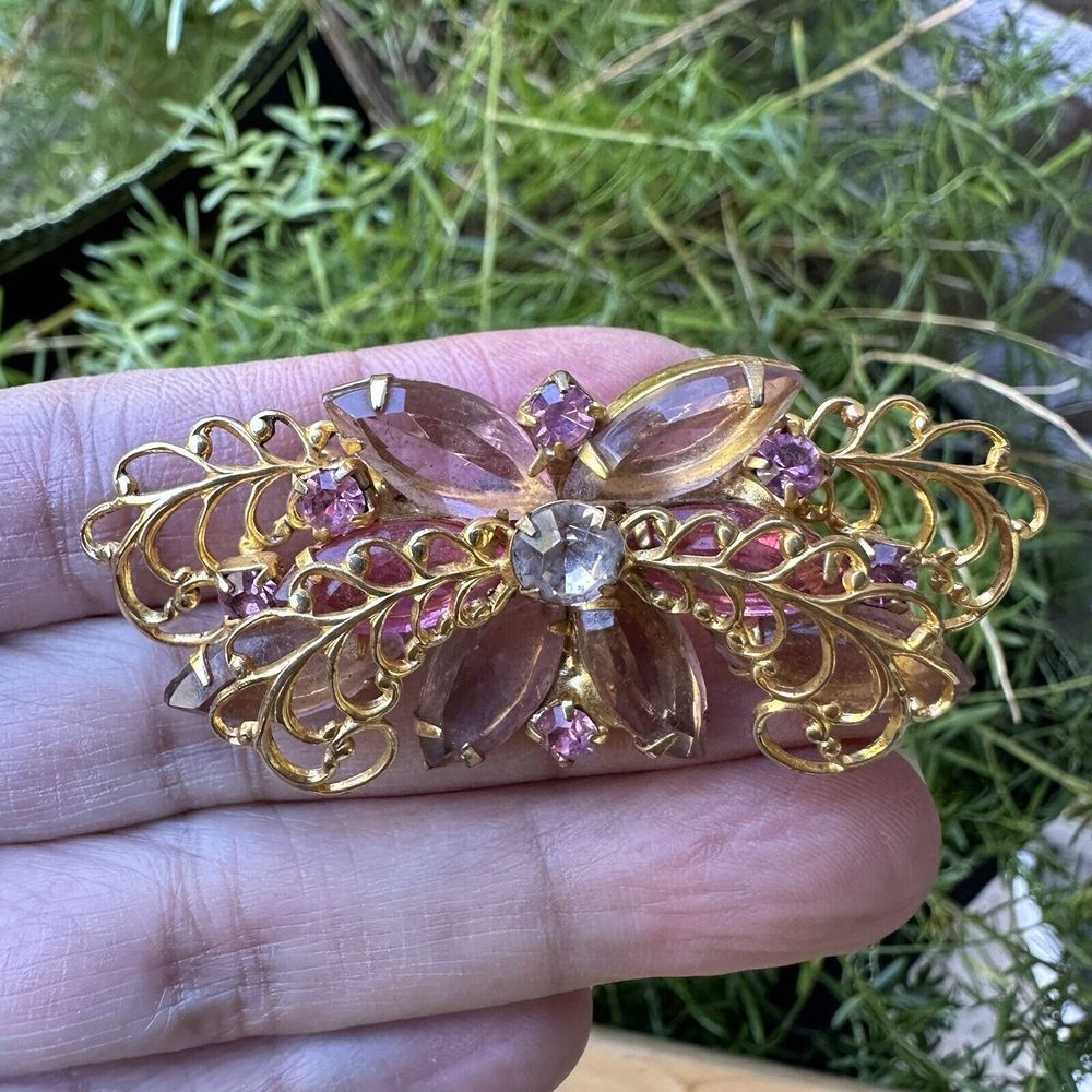 VTG Butterfly Brooch Pin 2.5 Inch Filigree Pink Purple Crystal Rhinestone Gold